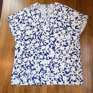 Molly moorkamp swim cover up in excellent NWT condition